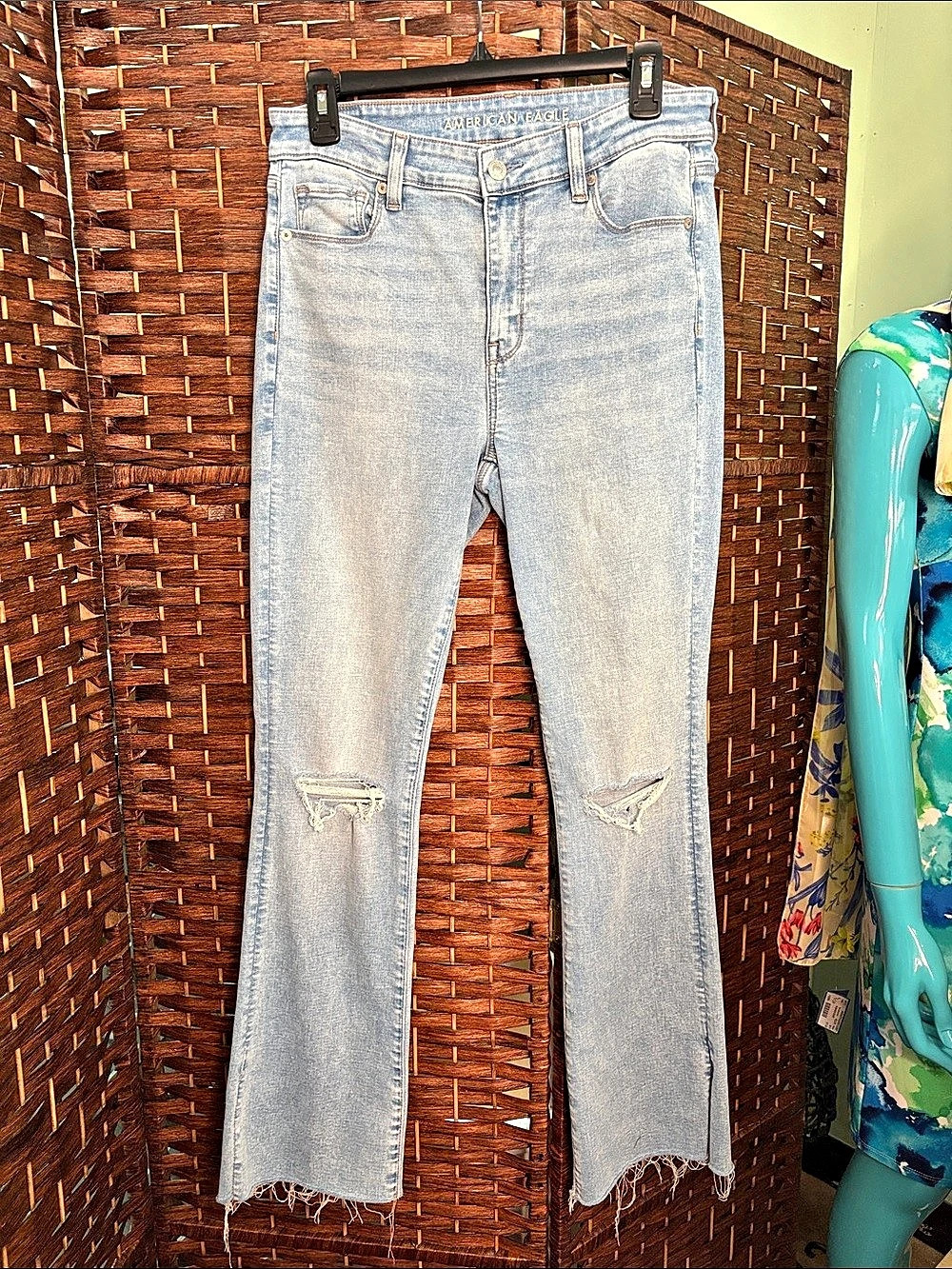 American Eagle AE Stretch High Rise Skinny Kick Split Hem Distressed Skinny